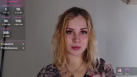 Snapshot of alismoona chatting on November 2025 06:52:01 PM Alisa online show from November 2025 06:52:01 PM