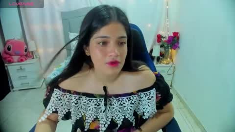 Snapshot of alison_girl22 chatting on December 2024 09:05:01 PM Alison online show from December 2024 09:05:01 PM