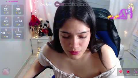 Snapshot of alison_girl22 chatting on February 2025 01:20:02 AM Alison online show from February 2025 01:20:02 AM