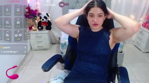 Snapshot of alison_girl22 chatting on February 2025 11:57:01 PM Alison online show from February 2025 11:57:01 PM