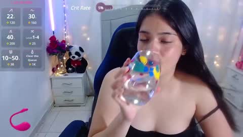 Snapshot of alison_girl22 chatting on February 2025 09:09:01 PM Alison online show from February 2025 09:09:01 PM