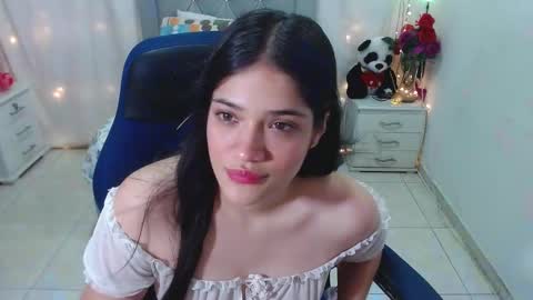 Snapshot of alison_girl22 chatting on March 2025 08:16:02 PM Alison online show from March 2025 08:16:02 PM