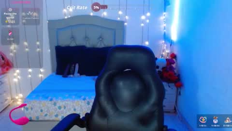 Snapshot of alison_girl22 chatting on September 2025 08:54:02 PM Alison online show from September 2025 08:54:02 PM