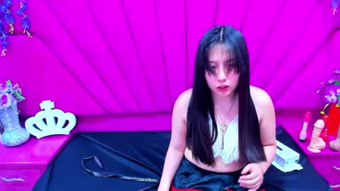 Alison Meiker online show from December 2024 06:33:01 PM