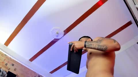 Snapshot of alison_thomas1 chatting on December 2024 06:13:01 PM alison online show from December 2024 06:13:01 PM