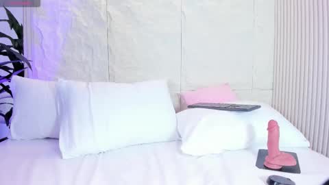 Alison  online show from October 2025 05:32:02 PM