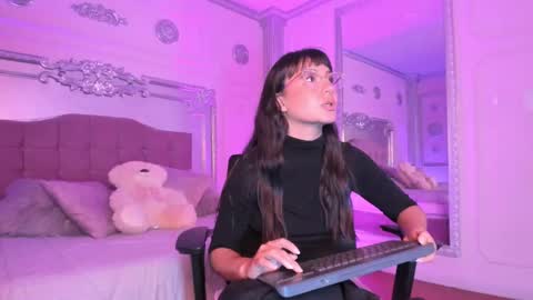 Alison Fishert online show from February 2025 12:00:02 PM