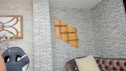 Snapshot of alisonn_doll chatting on November 2025 12:13:01 PM alisonn_doll online show from November 2025 12:13:01 PM