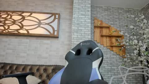 Snapshot of alisonn_doll chatting on February 2026 06:39:01 PM alisonn_doll online show from February 2026 06:39:01 PM