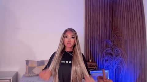 Snapshot of alisoon_moon chatting on January 2025 10:22:02 AM Alison Moon online show from January 2025 10:22:02 AM