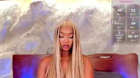 Snapshot of alisoon_moon chatting on December 2025 10:16:01 PM Alison Moon online show from December 2025 10:16:01 PM