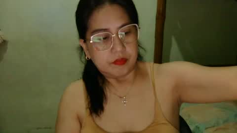 Snapshot of alissalove18 chatting on June 2026 04:37:02 AM alissalove18 online show from June 2026 04:37:02 AM