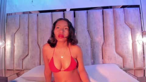 Snapshot of alisse_myers chatting on May 2026 04:20:01 AM alisse_myers online show from May 2026 04:20:01 AM