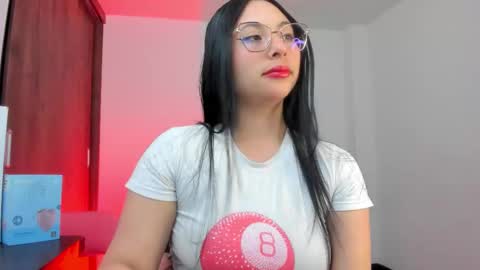 Snapshot of alissia_viera chatting on February 2026 10:30:02 AM iraide online show from February 2026 10:30:02 AM