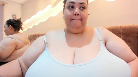 Alisson online show from April 2026 10:09:01 AM