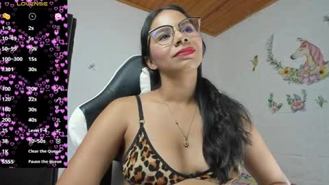 Snapshot of alisson_hoffman05 chatting on May 2026 11:23:04 PM Alisson hoffman05 online show from May 2026 11:23:04 PM