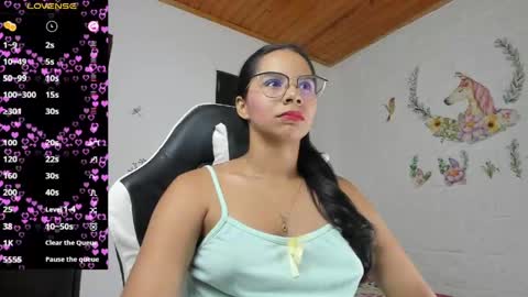 Snapshot of alisson_hoffman05 chatting on May 2026 11:25:02 PM Alisson hoffman05 online show from May 2026 11:25:02 PM