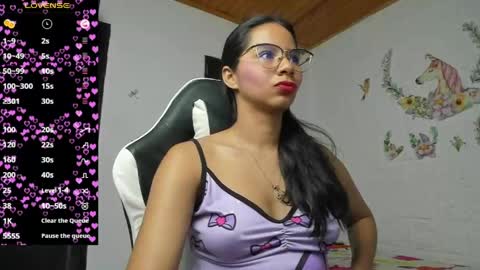 Snapshot of alisson_hoffman05 chatting on May 2026 03:52:02 PM Alisson hoffman05 online show from May 2026 03:52:02 PM