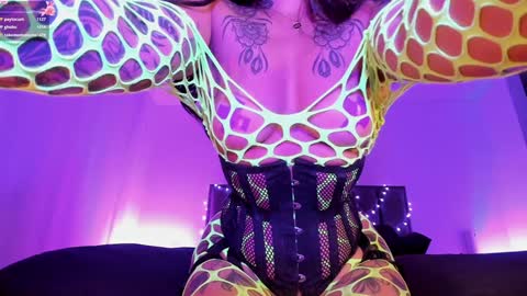 Snapshot of alisson_rocker chatting on January 2025 05:47:02 AM online show from January 2025 05:47:02 AM