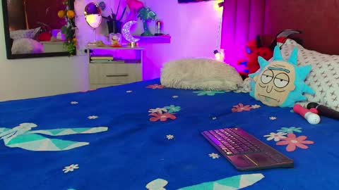 Alisson IG alisson zafiro27 online show from April 2026 07:45:01 AM