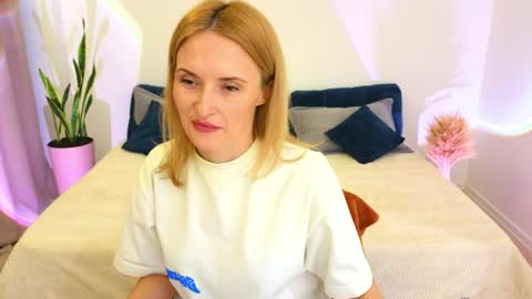 alisssarose online show from March 2026 08:52:02 PM