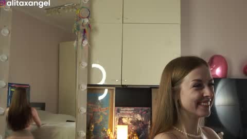 Snapshot of alitaangel_ chatting on May 2026 09:50:02 AM A L I T A online show from May 2026 09:50:02 AM