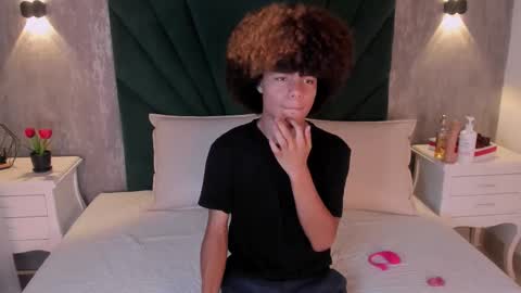 Snapshot of alixiis_etereo chatting on February 2026 07:20:02 PM Alexis Etereo online show from February 2026 07:20:02 PM