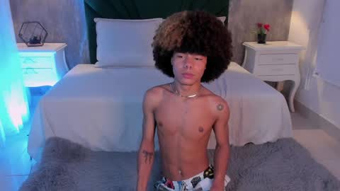  Alexis Etereo  online show from April 2026 02:04:02 PM