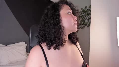 alixon online show from December 2024 07:10:01 PM