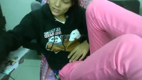 alixxe_ online show from December 2025 06:18:01 AM