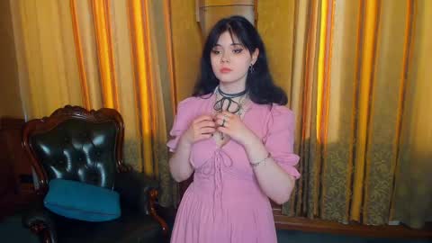 Snapshot of alixypunter chatting on May 2026 10:36:01 AM Emily online show from May 2026 10:36:01 AM