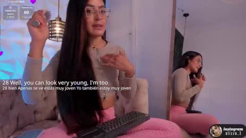 alizza_ online show from September 2025 11:47:02 AM