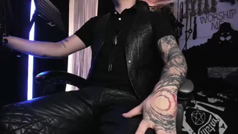   online show from February 2025 06:10:02 PM