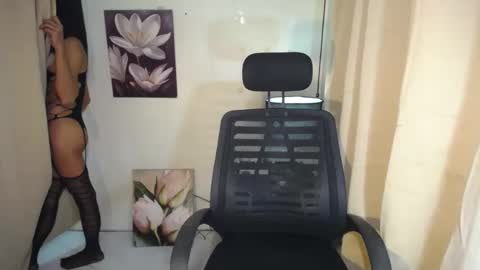 trina online show from February 2025 04:24:02 PM