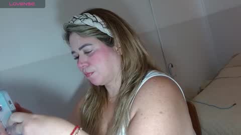 Snapshot of allegra_ferragamo chatting on September 2025 06:52:02 PM Ale online show from September 2025 06:52:02 PM