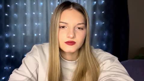 Snapshot of allenefeela chatting on January 2026 08:08:01 AM Emily online show from January 2026 08:08:01 AM