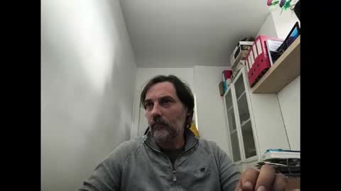 Snapshot of allenvic chatting on December 2025 12:11:02 PM allenvic online show from December 2025 12:11:02 PM