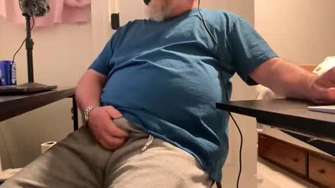 Allergictolove online show from March 2026 08:39:01 PM