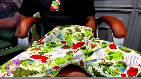 Snapshot of allessandrosantos chatting on December 2024 12:37:01 PM Help me reach 100 likes online show from December 2024 12:37:01 PM