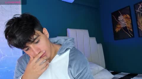 Allex online show from December 2025 03:45:02 AM