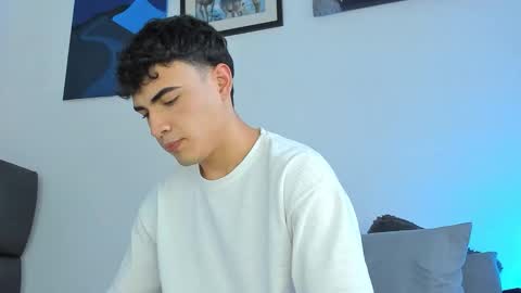 Allex online show from October 2025 10:10:01 PM