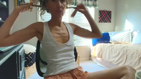Snapshot of allgood4u chatting on June 2026 10:52:01 PM wishlist on bio online show from June 2026 10:52:01 PM