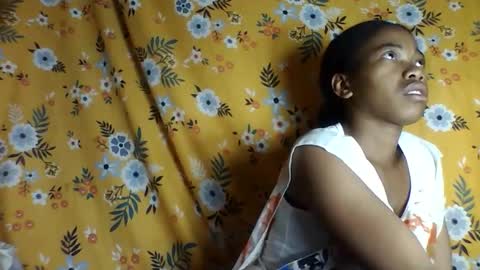 Snapshot of alliciax632770 chatting on December 2025 01:05:02 PM alliciax632770 online show from December 2025 01:05:02 PM