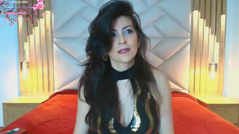 Aliie  online show from December 2025 12:01:02 PM