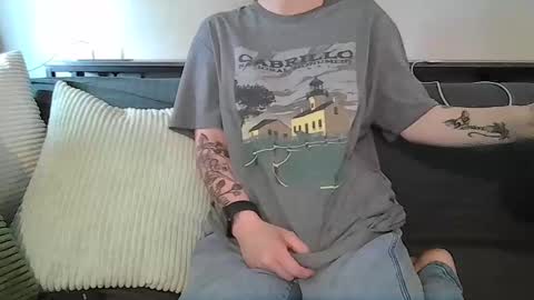 alliebearx online show from April 2026 09:06:02 PM