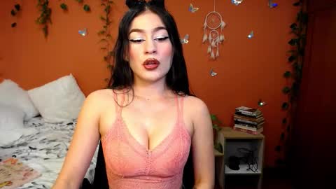 Snapshot of allierose_ chatting on October 2025 03:42:01 PM Allie online show from October 2025 03:42:01 PM