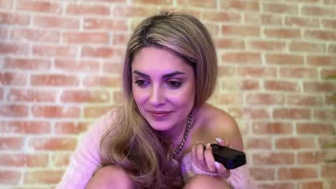 Allie online show from December 2024 12:34:01 PM