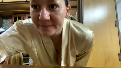 Snapshot of allisonlove2 chatting on April 2026 04:20:01 PM allisonlove2 online show from April 2026 04:20:01 PM
