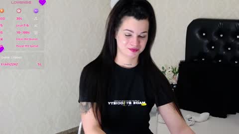 Snapshot of allisonn223 chatting on January 2025 03:00:02 AM Deea online show from January 2025 03:00:02 AM