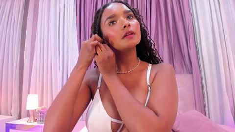 Snapshot of allisonn_bell chatting on March 2025 07:38:01 PM Allison online show from March 2025 07:38:01 PM